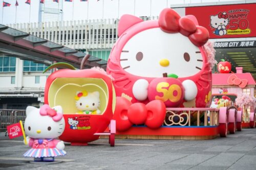 親子好去處｜海港城舉行Hello Kitty50周年慶典！超可愛5米巨型Hello Kitty願望達摩 5大必玩朝聖區介紹！