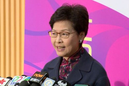 【抗疫新措施】林鄭月娥宣布禁逾4人於公眾地方群組聚集