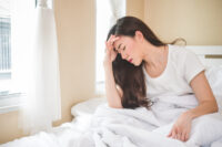 港人睡眠及壓力調查｜8成打工仔「射波」因睡眠不足！雙重睡眠問題不可忽視 必知藥劑師建議助眠方法